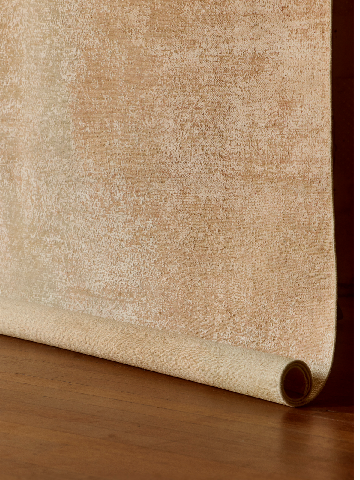 Armadillo Alma Rug in Nectar