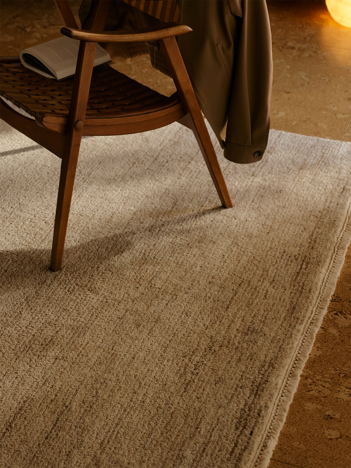 Armadillo Camino Rug in Sawdust